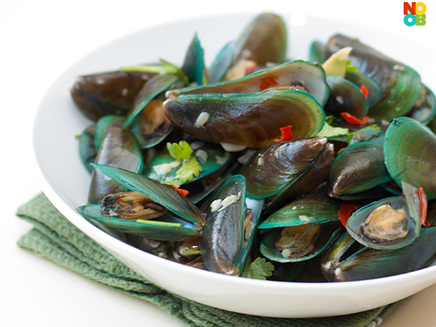 Steamed Mussels in Chinese Wine Recipe