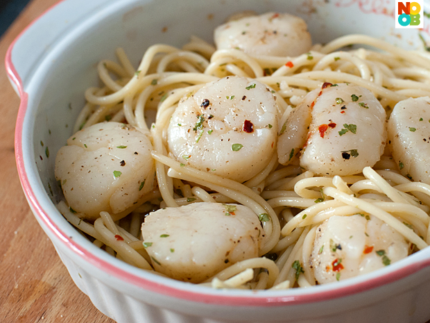 Easy Baked Scallops + Spaghetti = Meal ♥