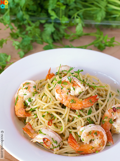 Prawns Aglio Olio | Shrimp Aglio e Olio Recipe