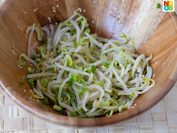 Korean bean sprout salad (Sukju Namul)