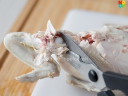 How to carve boneless chicken