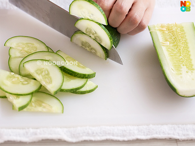 Korean Spicy Cucumber Salad Recipe