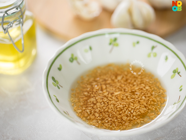 Crispy Garlic Oil Recipe