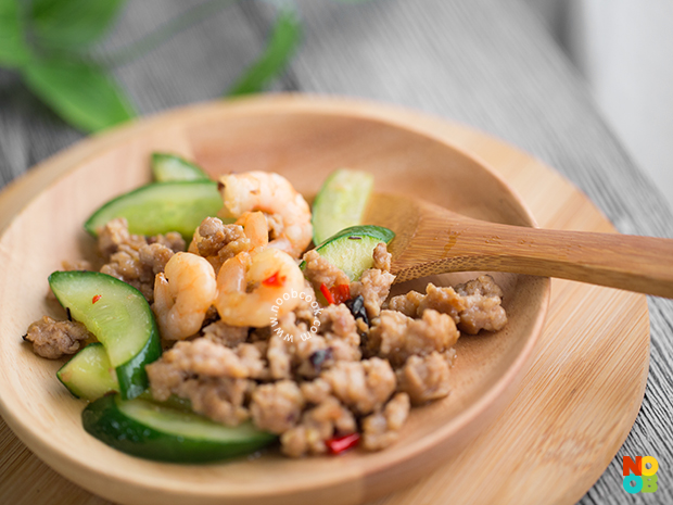 Stir-fry Cucumber with Mince & Prawn Recipe