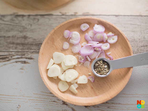 Shallots, Garlic, Italian Seasoning