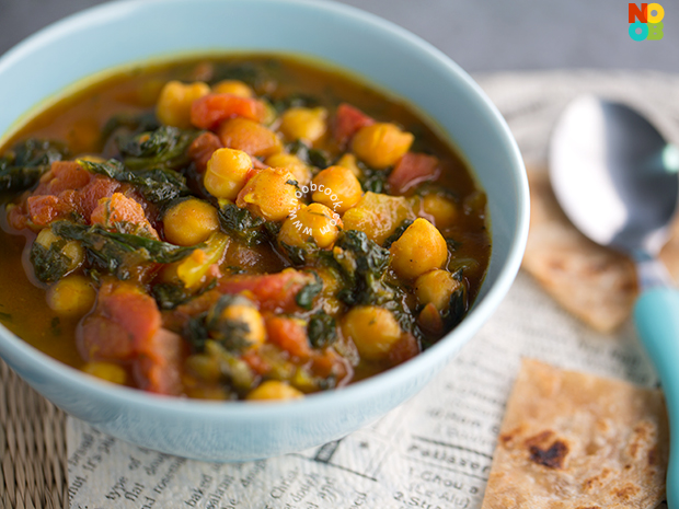 Curried Chickpeas, Tomato and Spinach Recipe