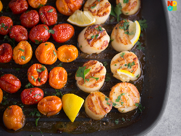 One-Pan Scallops & Cherry Tomatoes Recipe