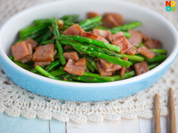 Stir-fry Asparagus & Ham Recipe