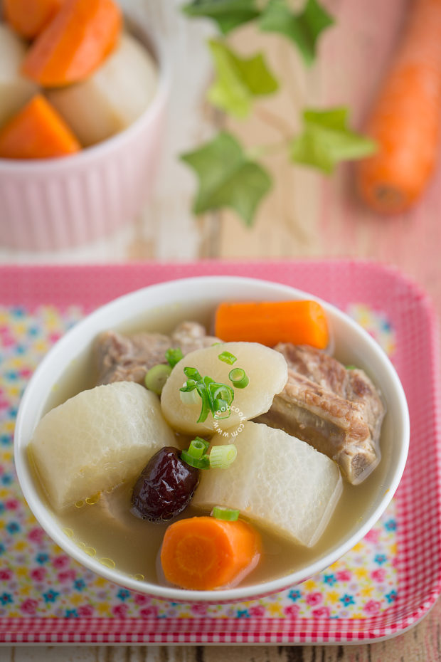 Carrot & Daikon Pork Ribs Soup Recipe