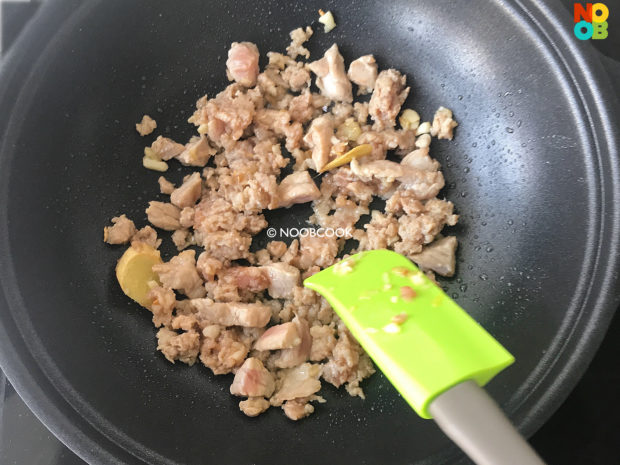 Stir-fry Pork & Veggies in XO Sauce Recipe (Step 2)