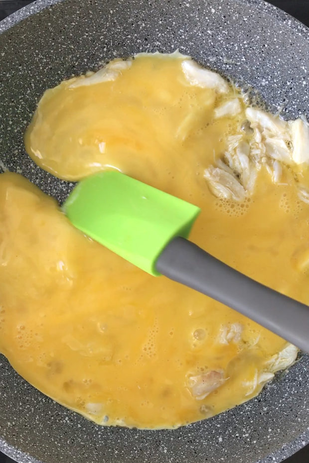 Crabmeat Omelette Recipe (Step 2)