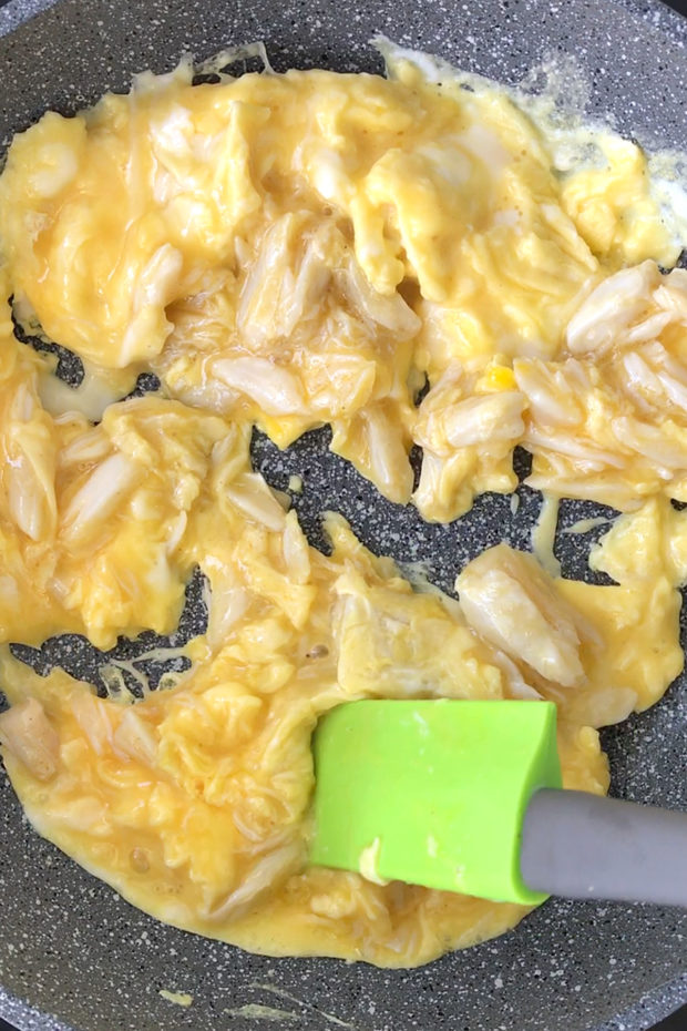 Crabmeat Omelette Recipe (Step 5)