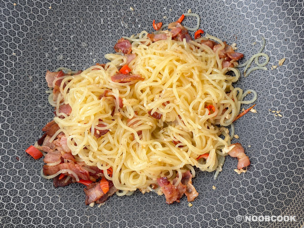 Low Carb Bacon Spinach Spaghetti (Step-by-Step)