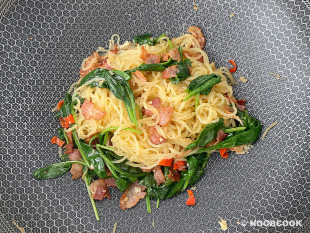 Low Carb Bacon Spinach Spaghetti (Step-by-Step)