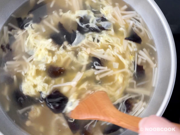 Enoki & Black Fungus Egg Drop Soup Recipe