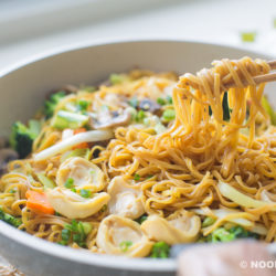 Baby Abalone Ee-Fu Noodles Recipe