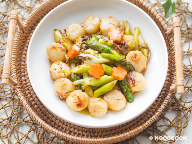 XO Sauce Asparagus & Scallops Recipe