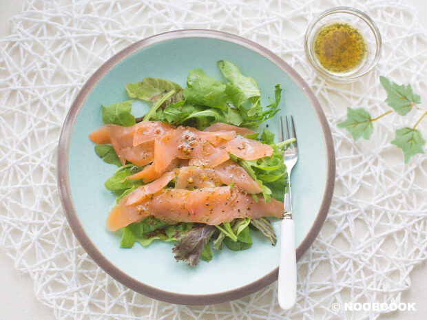 10-minute Smoked Salmon Salad Recipe