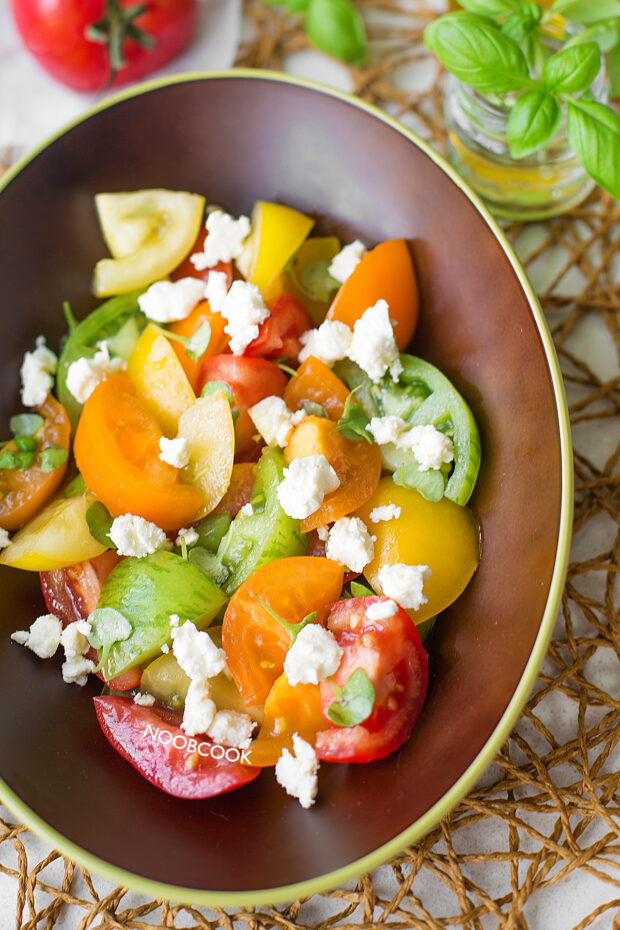 10-minute Heirloom Tomato Salad Recipe