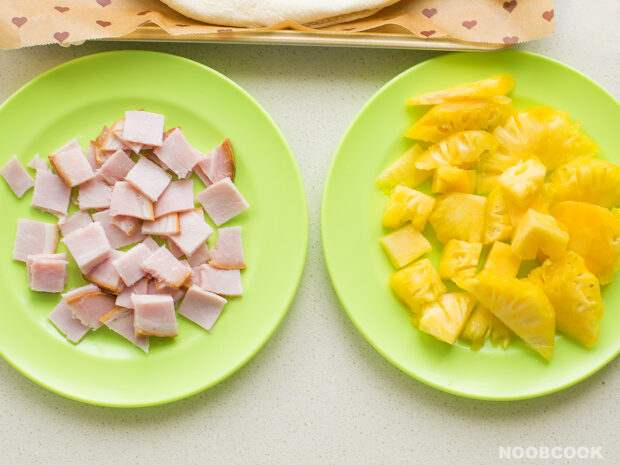 Ham & Pineapple for Hawaiian Pizza