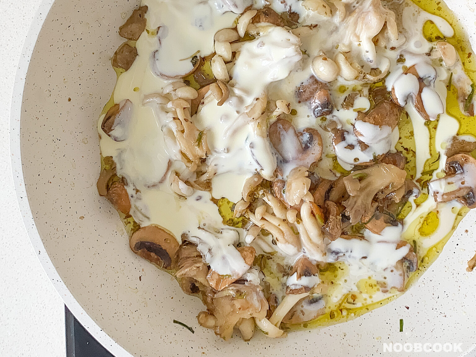 Creamy Mushroom Sauce | 15-minute Recipe | Noob Cook