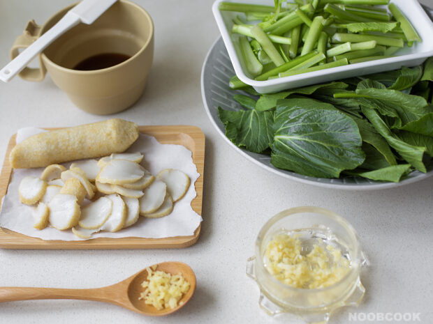 Stir-fry Choy Sum & Fish Cake Ingredients