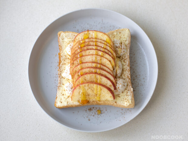 Apple & Mozzarella Toast Recipe (Step by Step)