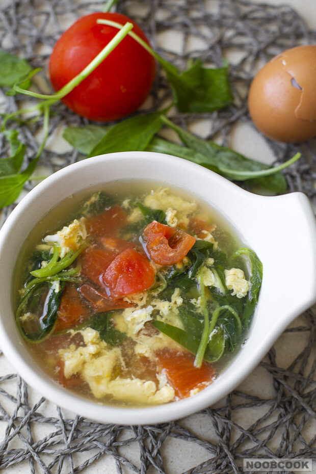 Spinach Tomato Egg Drop Soup Recipe